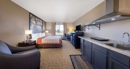 Super 8 by Wyndham Jackson MN