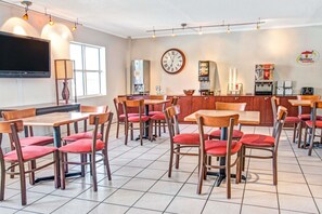 Free daily continental breakfast 