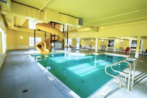 Indoor pool - Ramada by Wyndham Cranbrook (Cranbrook)
