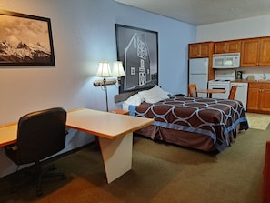 1 Double Bed, Business Suite, First Floor, Non-Smoking | Desk, laptop workspace, blackout curtains, iron/ironing board