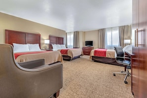 1 Schlafzimmer, Schreibtisch, Bügeleisen/Bügelbrett, Zustellbetten