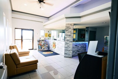 Super 8 by Wyndham Pueblo