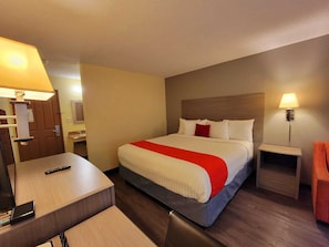 Chambre, 1 trĂšs grand lit | Bureau, accĂšs au Wi-Fi (inclus), literie fournie
