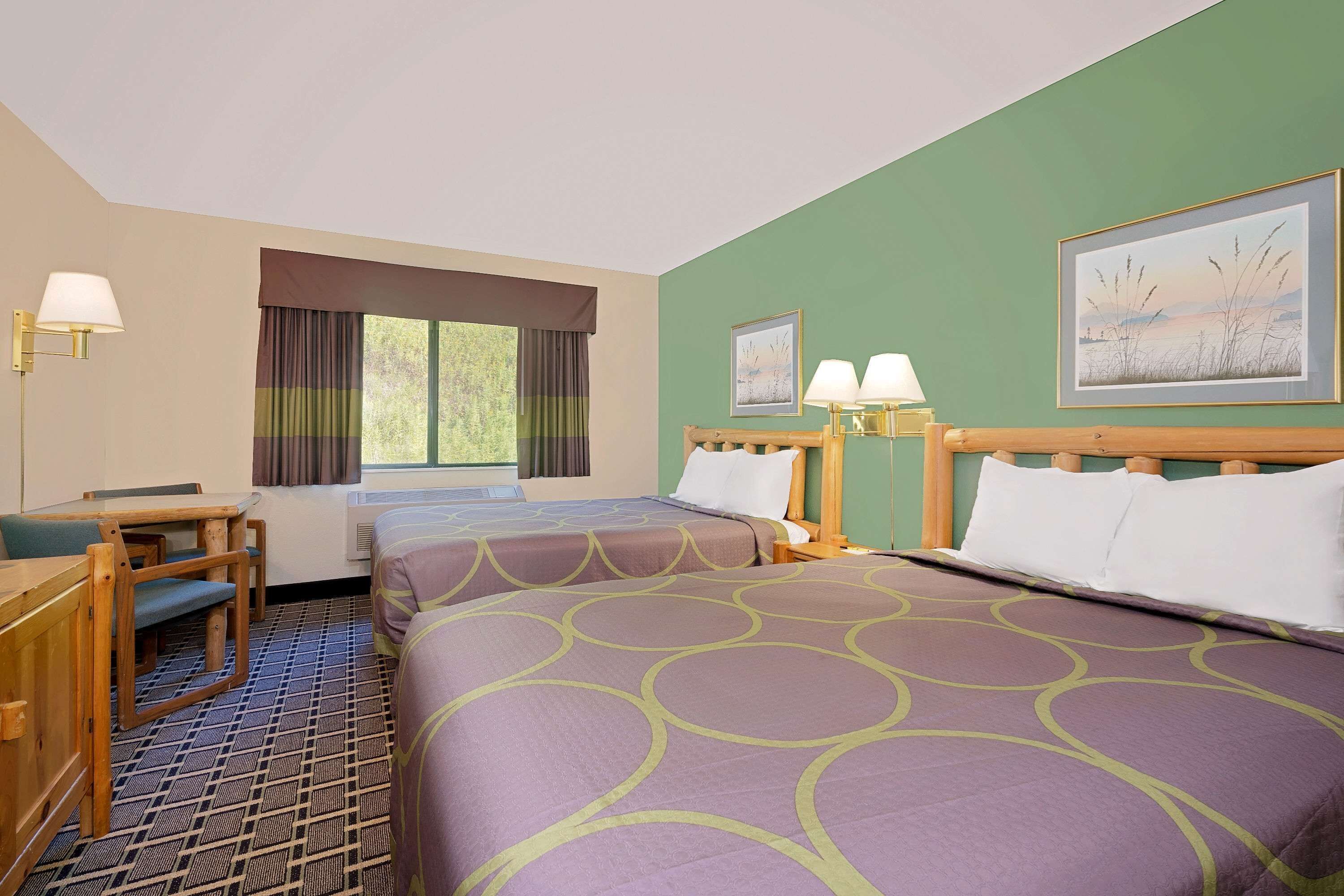 Kamer, 2 queensize bedden, niet-roken | Extra bedden (toeslag), snel internet, een wekker