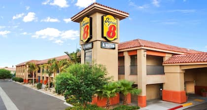 Super 8 by Wyndham Indio