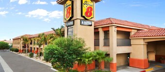 Super 8 by Wyndham Indio