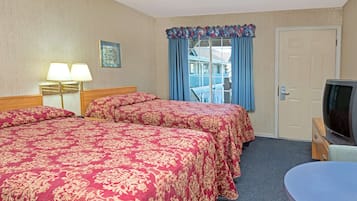 Double Room, 2 Double Beds | Laptop workspace, free cribs/infant beds, free WiFi, bed sheets
