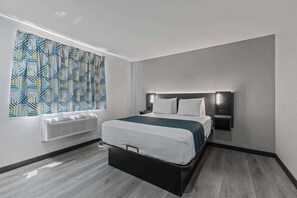 Escritorio, espacio para trabajar con un portátil, wifi gratis