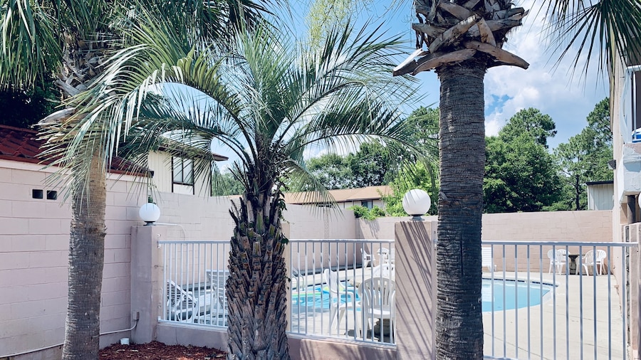 Super 8 by Wyndham Ft Walton Beach