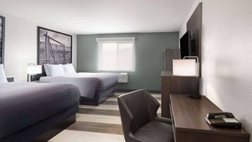 Rom – business, 2 queensize-senger, ikke-røyk | Individuelt dekorert, individuelt innredet og skrivebord