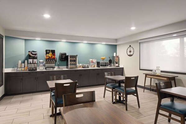 Free daily continental breakfast