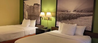 Super 8 by Wyndham Colby