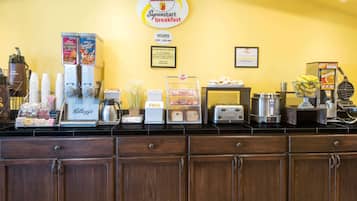 Café da manhã com buffet grátis todos os dias