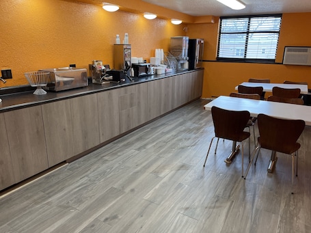 Desayuno para llevar incluido todos los días