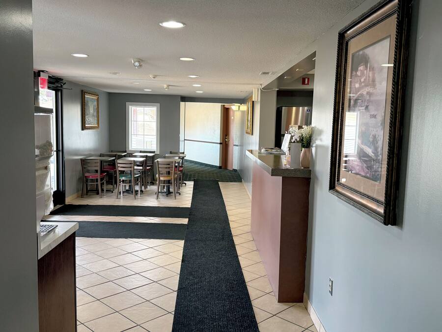 Téléviseur à écran plat de 42 po avec télévision par câble, téléviseur