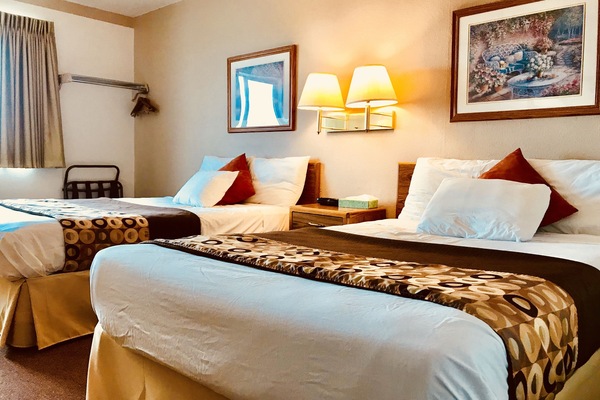 Desk, blackout drapes, iron/ironing board, free WiFi