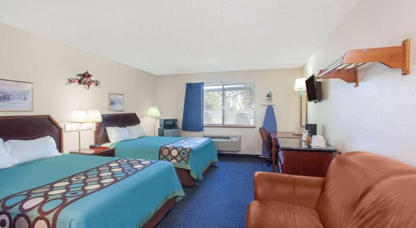 Desk, iron/ironing board, free WiFi, bed sheets