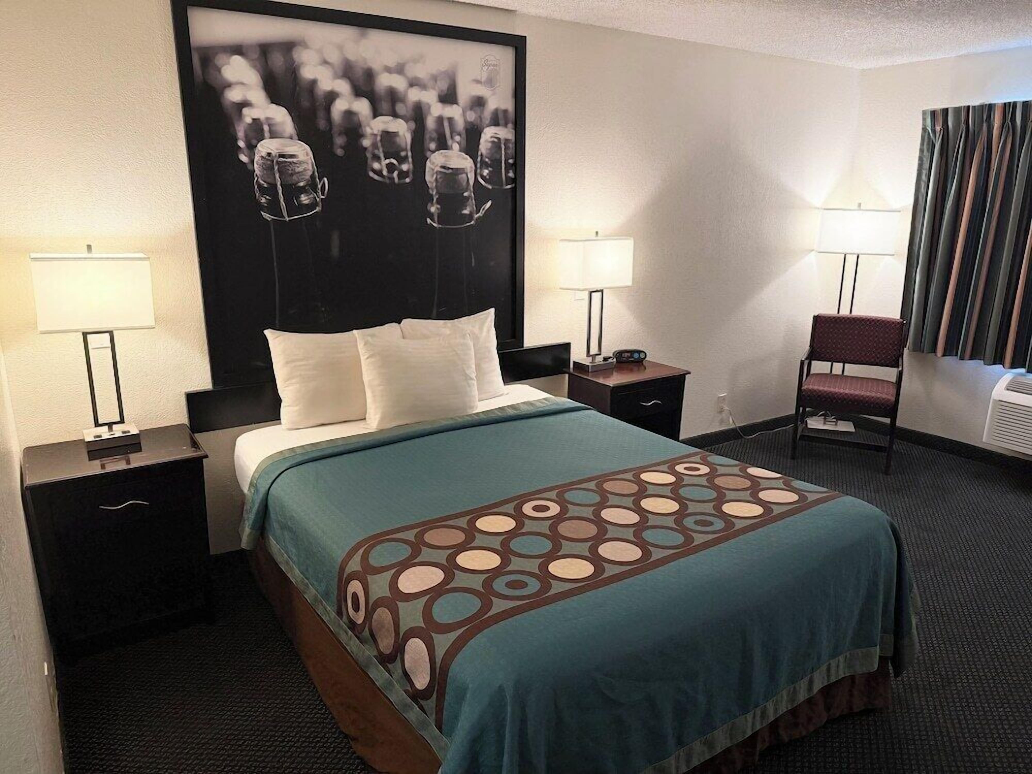 Desk, iron/ironing board, free WiFi, bed sheets
