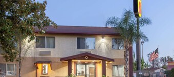 Super 8 by Wyndham Selma/Fresno Area