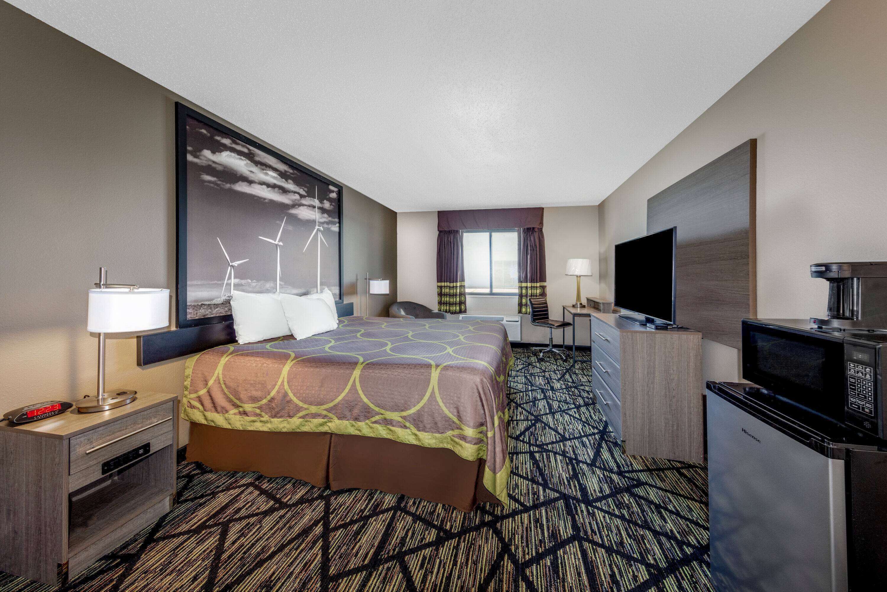 Colchones con pillow-top, escritorio y espacio para trabajar con laptop 