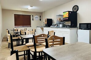 Gratis kontinental frukost varje dag 