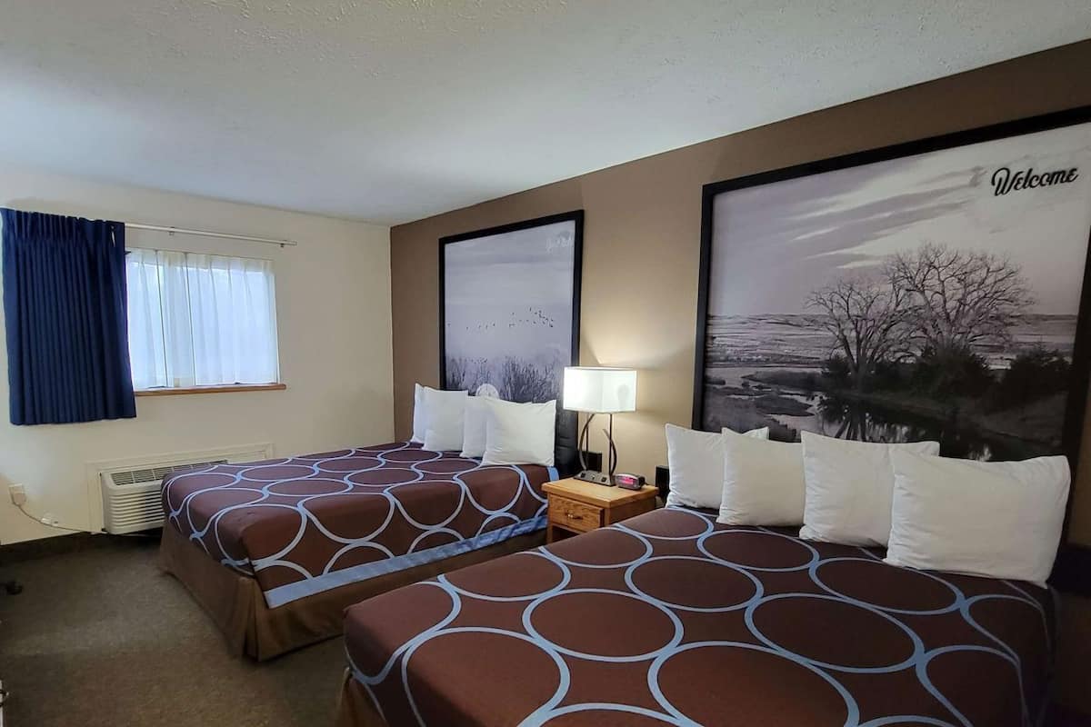 Desk, blackout drapes, iron/ironing board, free WiFi