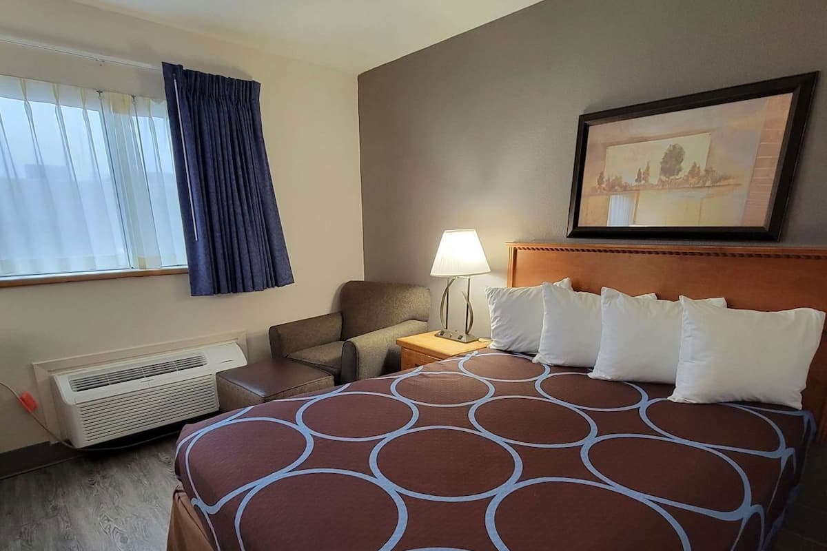 Desk, blackout drapes, iron/ironing board, free WiFi
