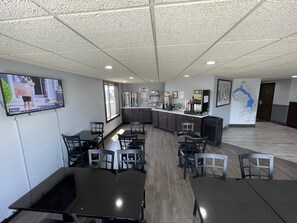 Free daily continental breakfast