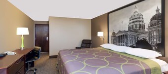 Super 8 by Wyndham Carroll