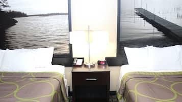 Rom, 2 dobbeltsenger, ikke-røyk | Skrivebord, strykejern/-brett og barnesenger (inkludert)