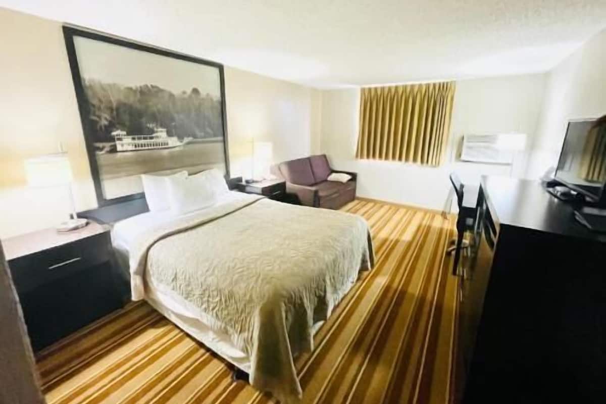 Desk, iron/ironing board, free cribs/infant beds, free WiFi