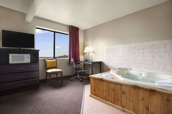 Room, 1 King Bed, Hot Tub