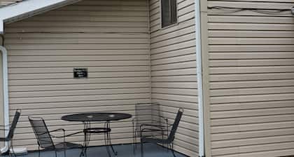 Super 8 by Wyndham La Vale/Cumberland Area