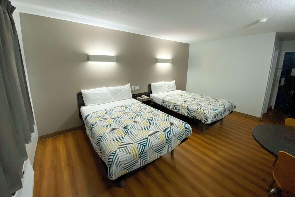 Wifi gratis y ropa de cama