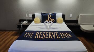 Standard Room, 1 Queen Bed, Non Smoking | Free WiFi, bed sheets