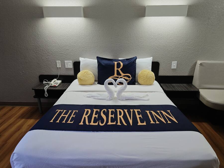 Standard-huone, 1 keskisuuri parisänky, tupakointi kielletty | Työpöytä, ilmainen Wi-Fi, vuodevaatteet