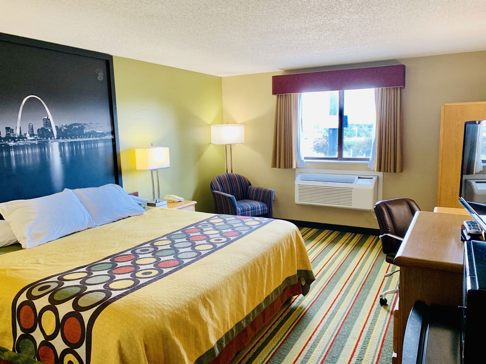 In-room safe, laptop workspace, blackout curtains, iron/ironing board