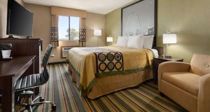 Super 8 by Wyndham Sikeston/Miner Area