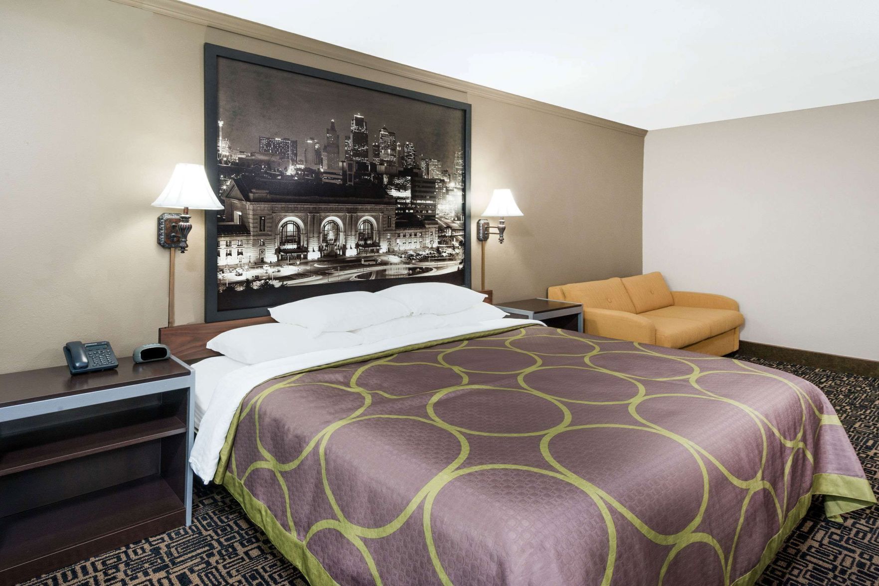 Fer et planche à repasser, accès au Wi-Fi (inclus), literie fournie