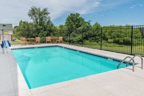 Piscine extérieure