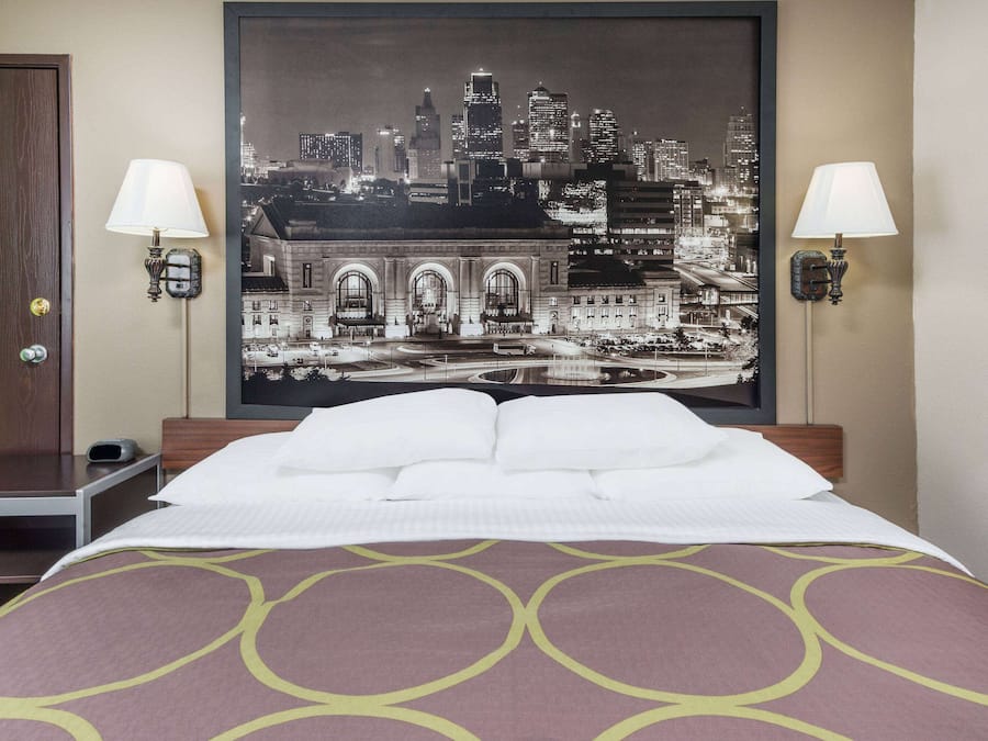 Standardzimmer, 1 King-Bett, Raucher | Bügeleisen/Bügelbrett, kostenloses WLAN, Bettwäsche