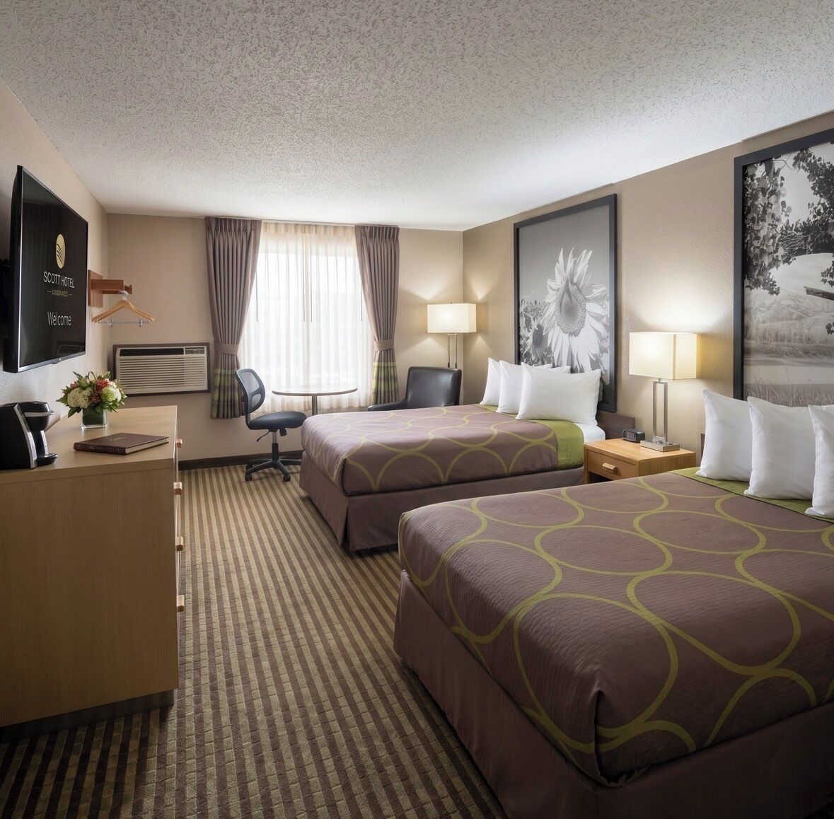 Zimmer, 2 Doppelbetten, Nichtraucher