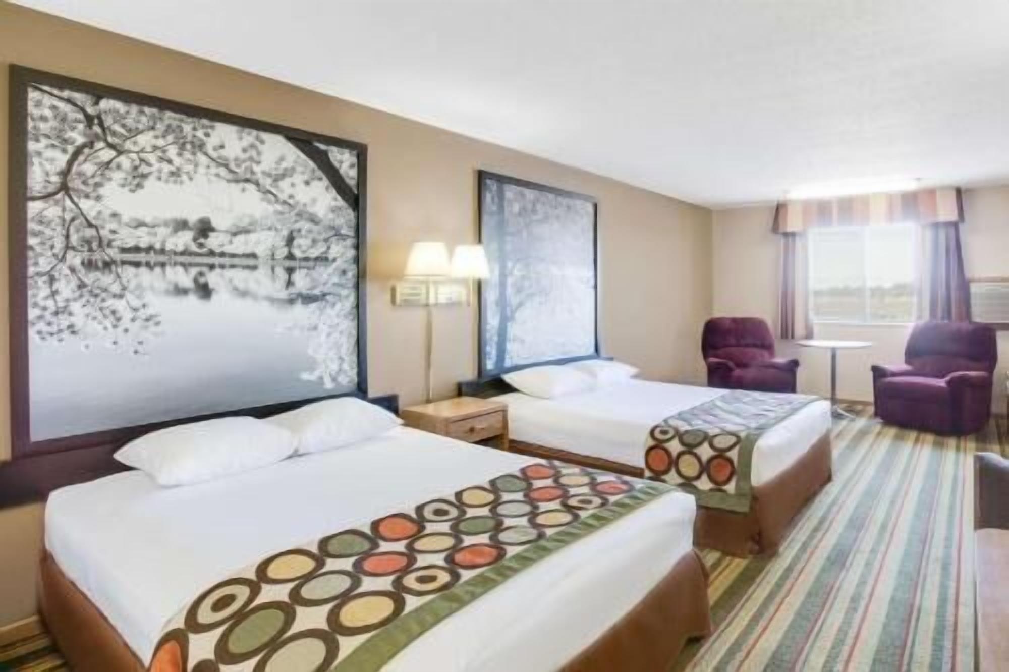 Escritorio, tabla de planchar con plancha y cunas gratuitas 