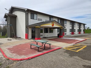 Exterior - Super 8 by Wyndham Austin MN (Austin)