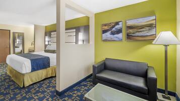 Escritorio y espacio para trabajar con laptop