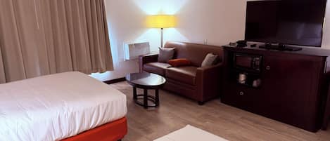 Habitación Deluxe, 2 camas matrimoniales, para no fumadores, refrigerador y microondas | Wifi gratis y ropa de cama