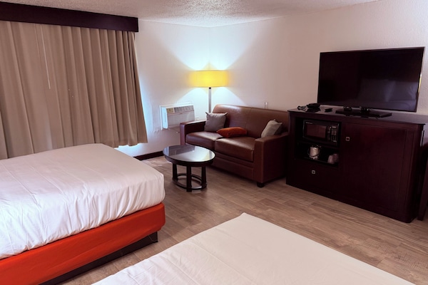 Deluxe Room, 2 Double Beds, Non Smoking, Refrigerator & Microwave | WiFi (free), bed sheets