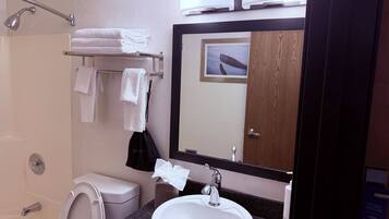 Standard Room, 1 King Bed, Non Smoking, Refrigerator & Microwave | Bathroom | Combined shower/tub, deep soaking tub, towels
