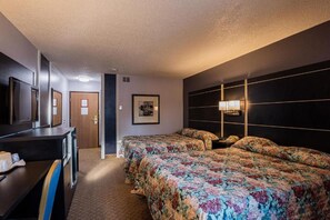 1 bedroom, hypo-allergenic bedding, in-room safe, laptop workspace