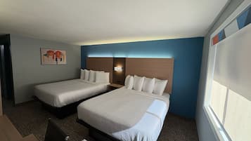 Habitación, 2 camas de matrimonio, no fumadores | Escritorio, cunas gratuitas, wifi gratis y ropa de cama